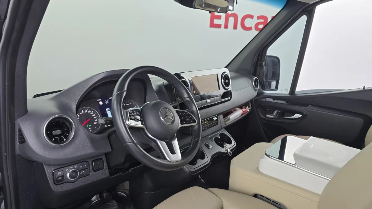 Mercedes-Benz Sprinter interior detail