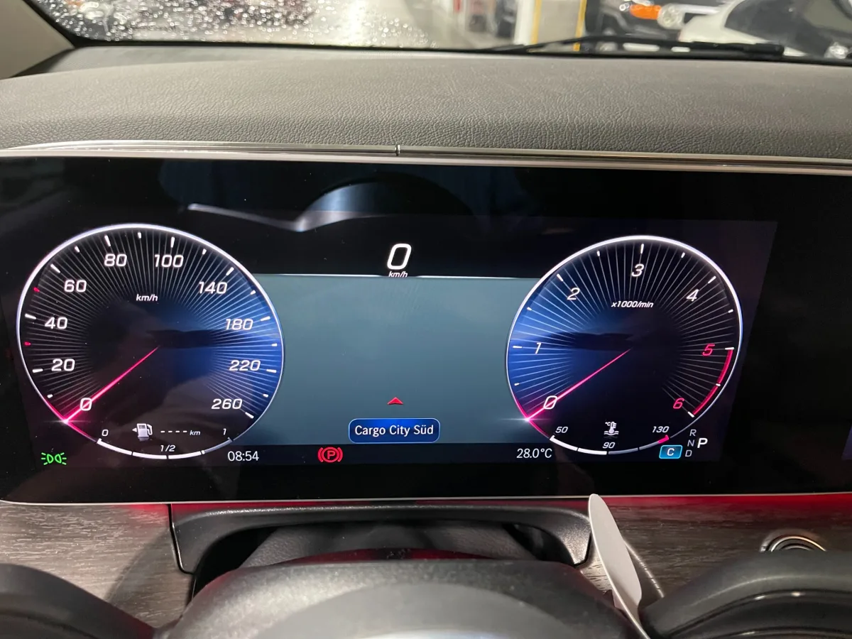 Mercedes-Benz V-Class interior detail