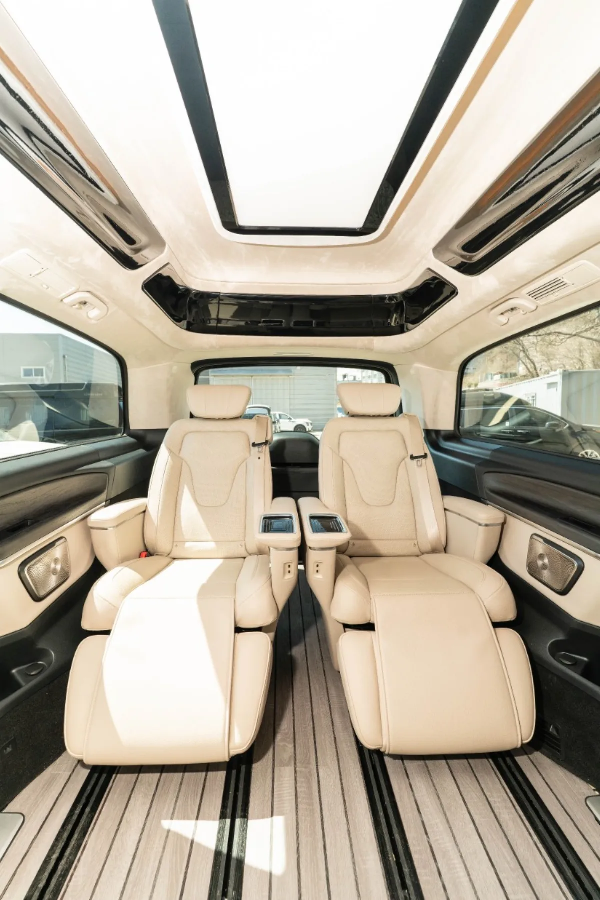 Mercedes-Benz V-Class interior detail