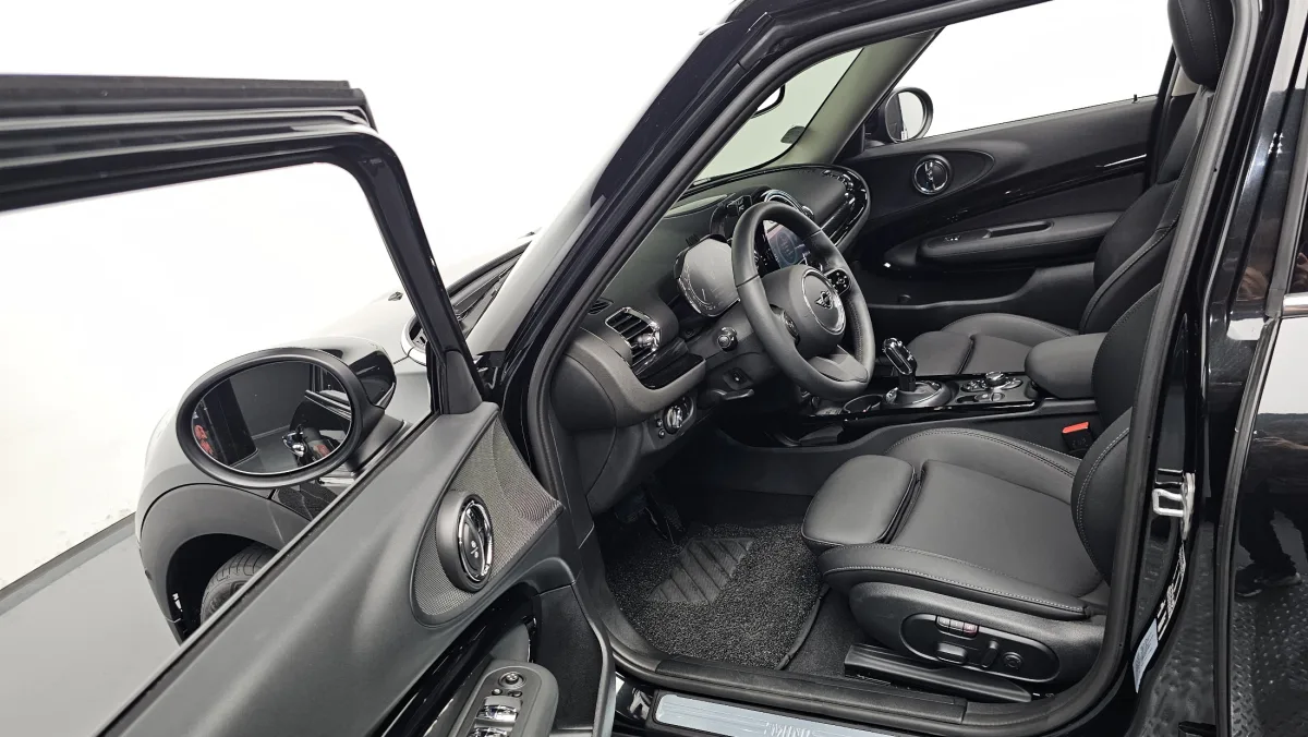 MINI Clubman interior detail