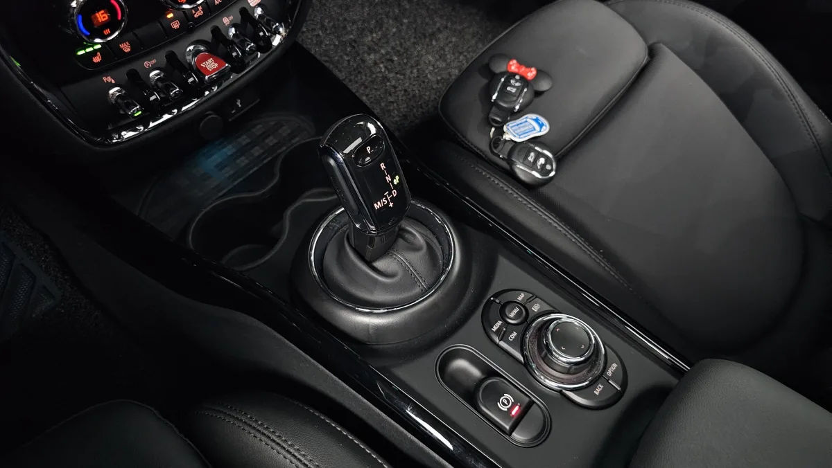 MINI Clubman interior detail