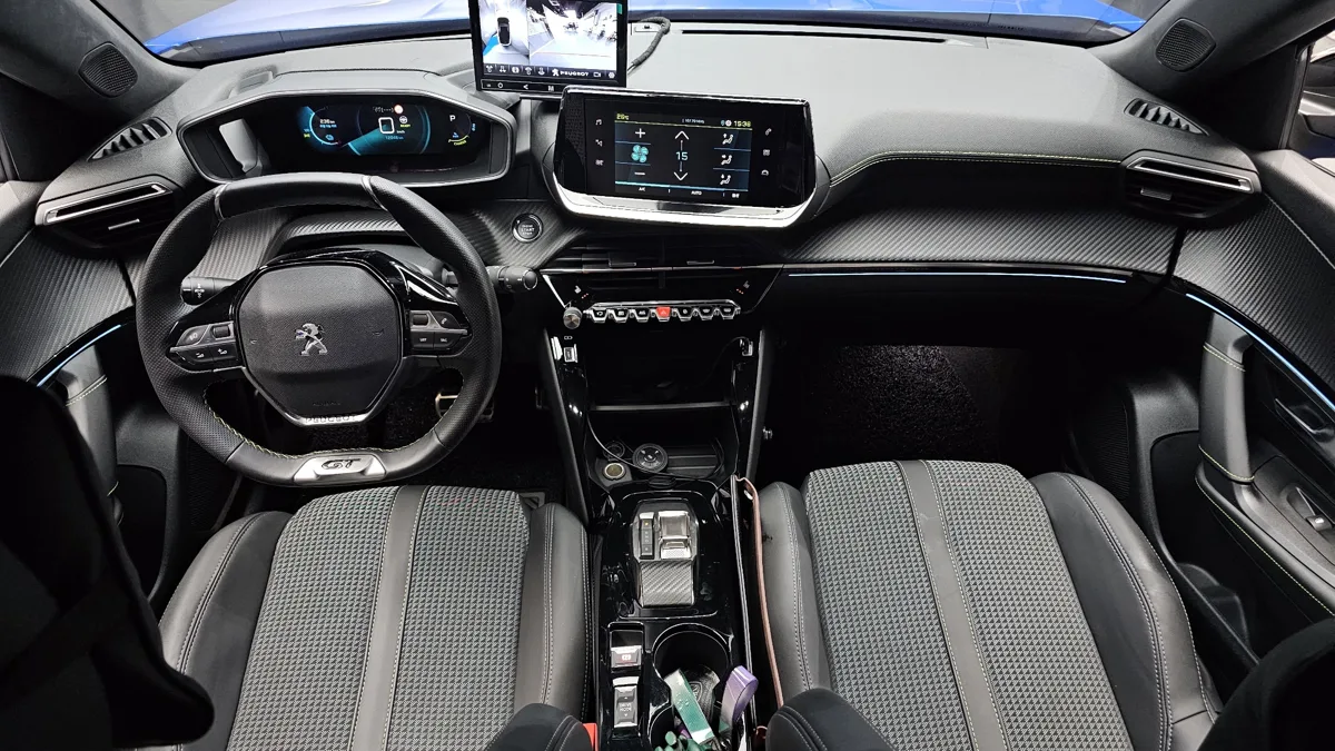 Peugeot 2008 interior detail