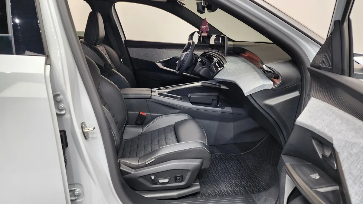 Peugeot 3008 interior detail