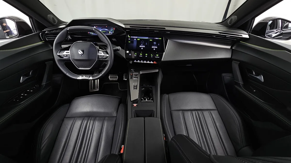 Peugeot 408 interior detail