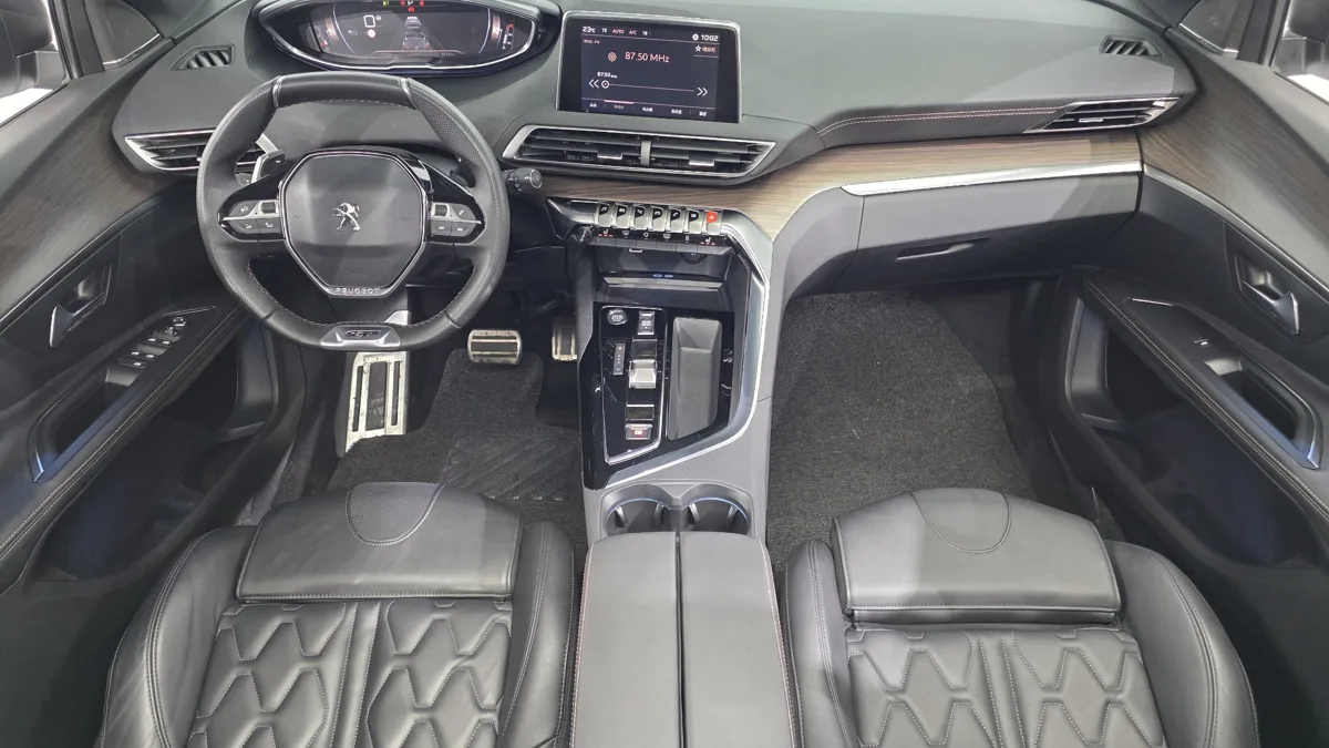 Peugeot 5008 interior detail