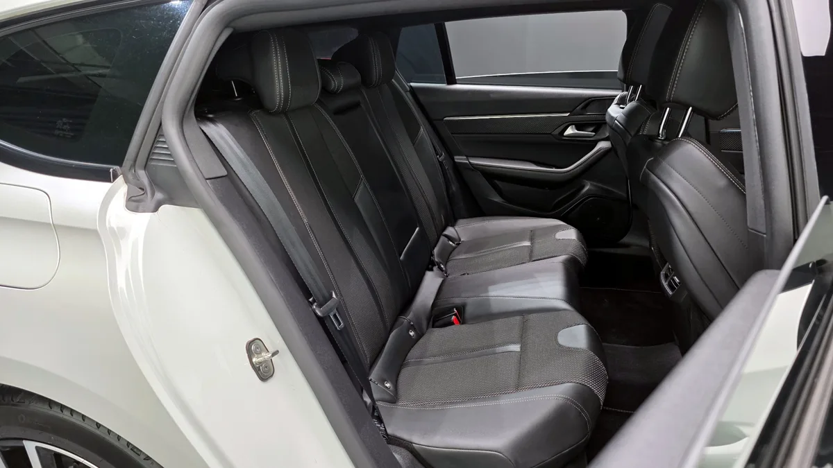 Peugeot 508 interior detail