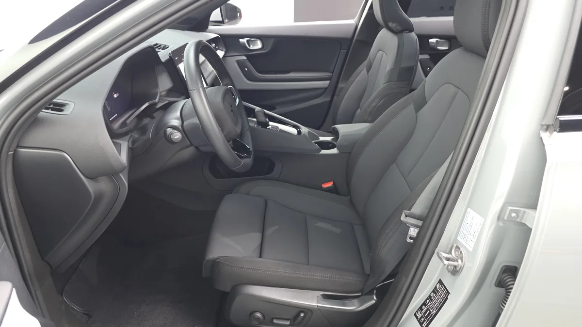 Polestar Polestar 2 interior detail