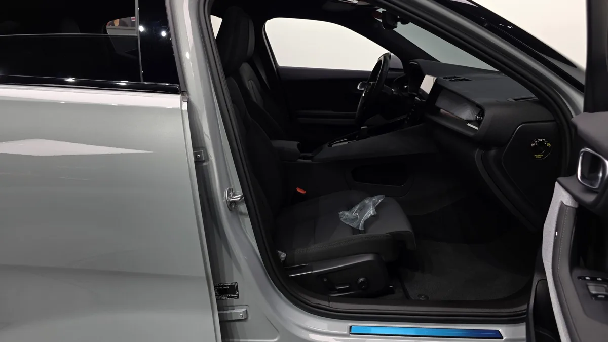 Polestar Polestar 2 interior detail