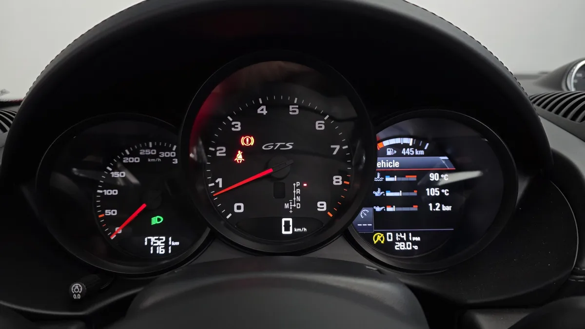 Porsche 718 interior detail