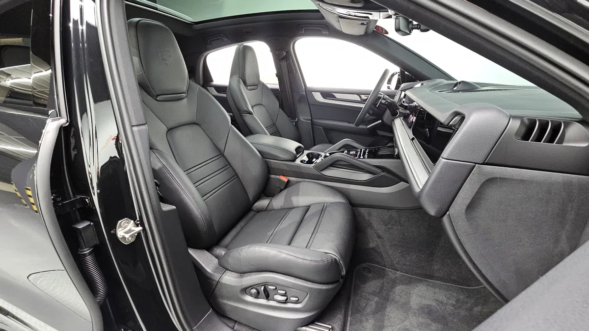 Porsche Cayenne interior detail