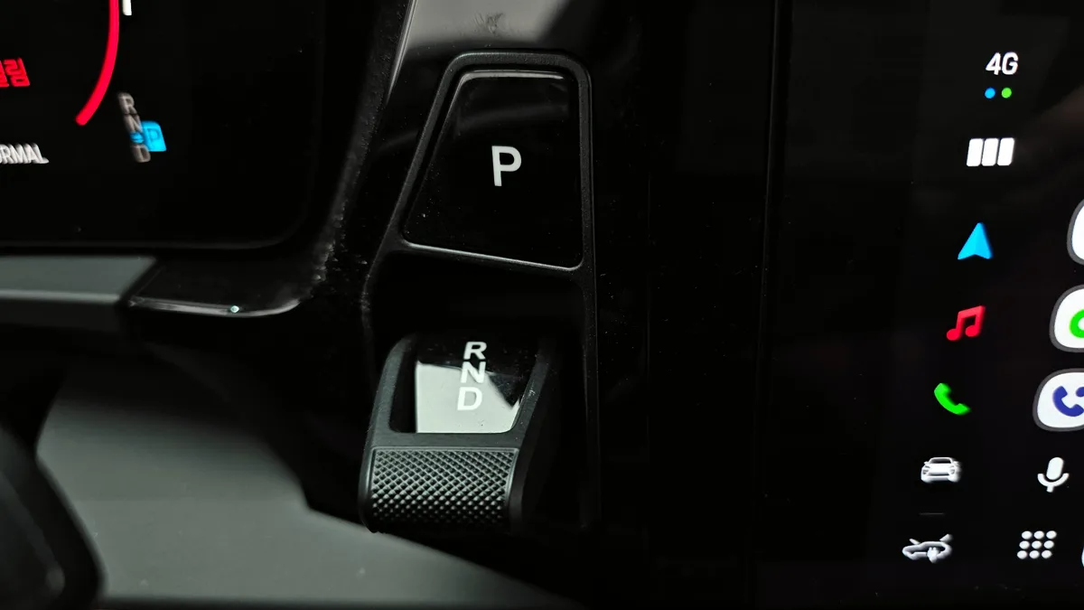 Porsche Macan interior detail