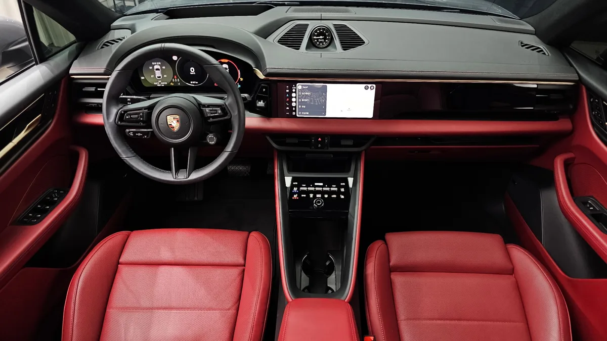 Porsche Macan interior detail