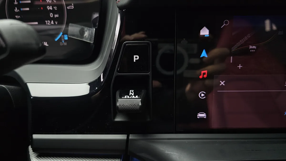 Porsche Panamera interior detail