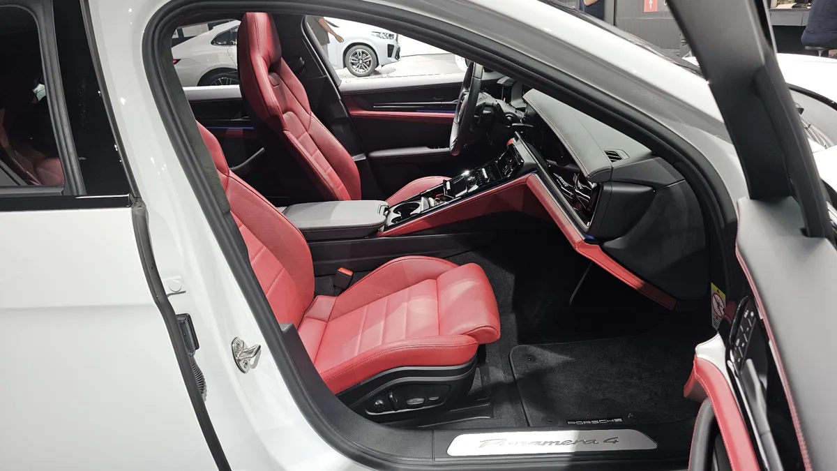 Porsche Panamera interior detail