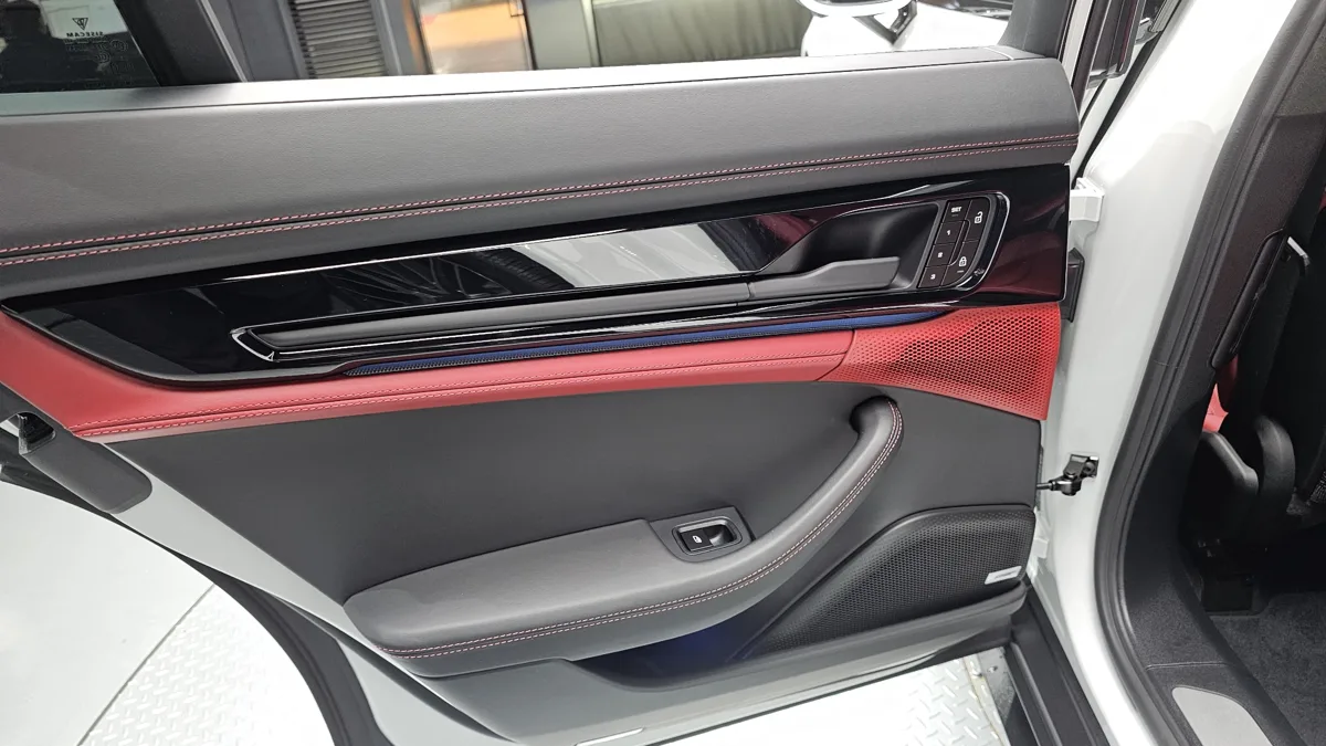 Porsche Panamera interior detail