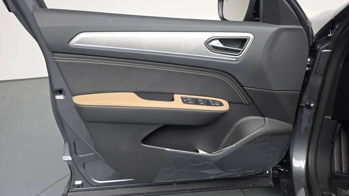 Renault Korea (Samsung) Arkana interior detail