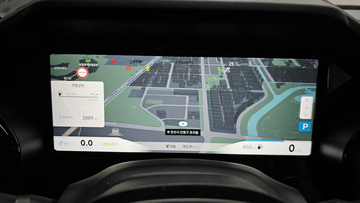 Renault Korea (Samsung) Grand Koleos interior detail