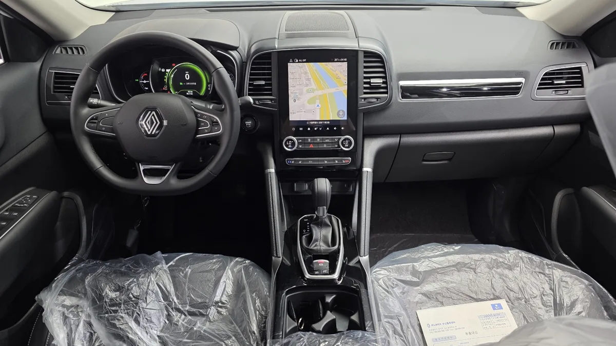 Renault Korea (Samsung) Koleos (QM6) interior detail
