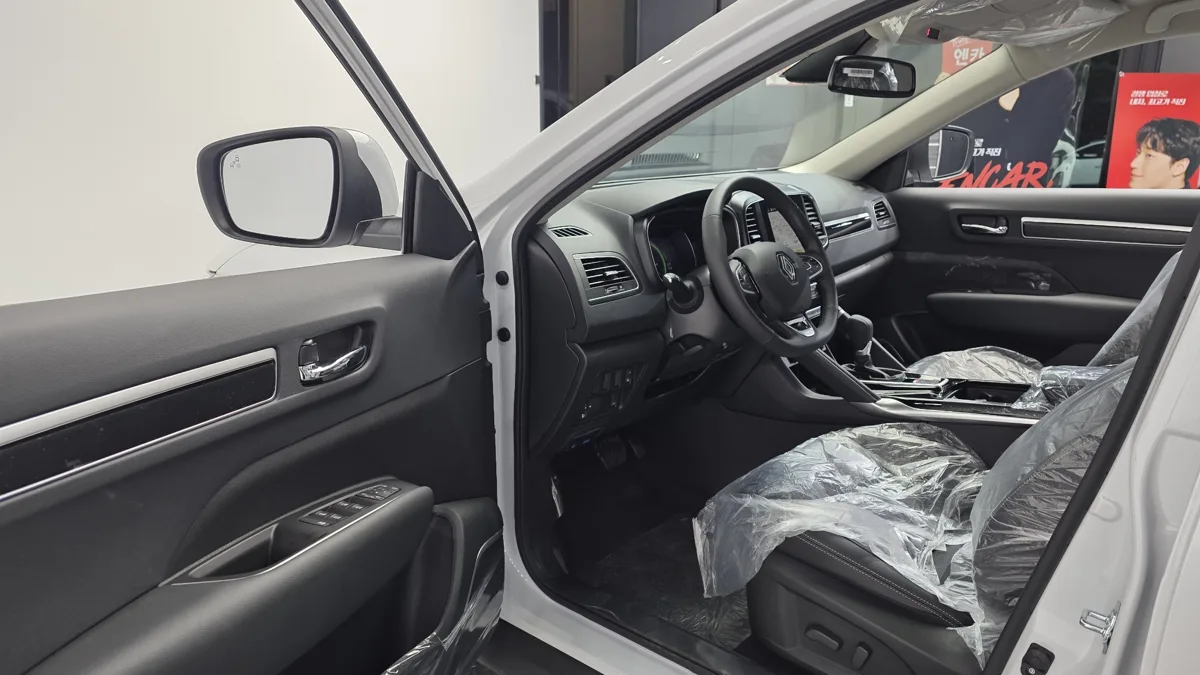 Renault Korea (Samsung) Koleos (QM6) interior detail