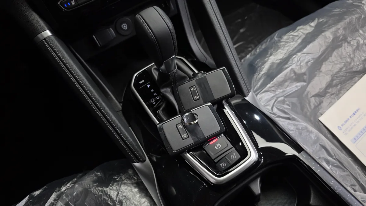 Renault Korea (Samsung) Koleos (QM6) interior detail