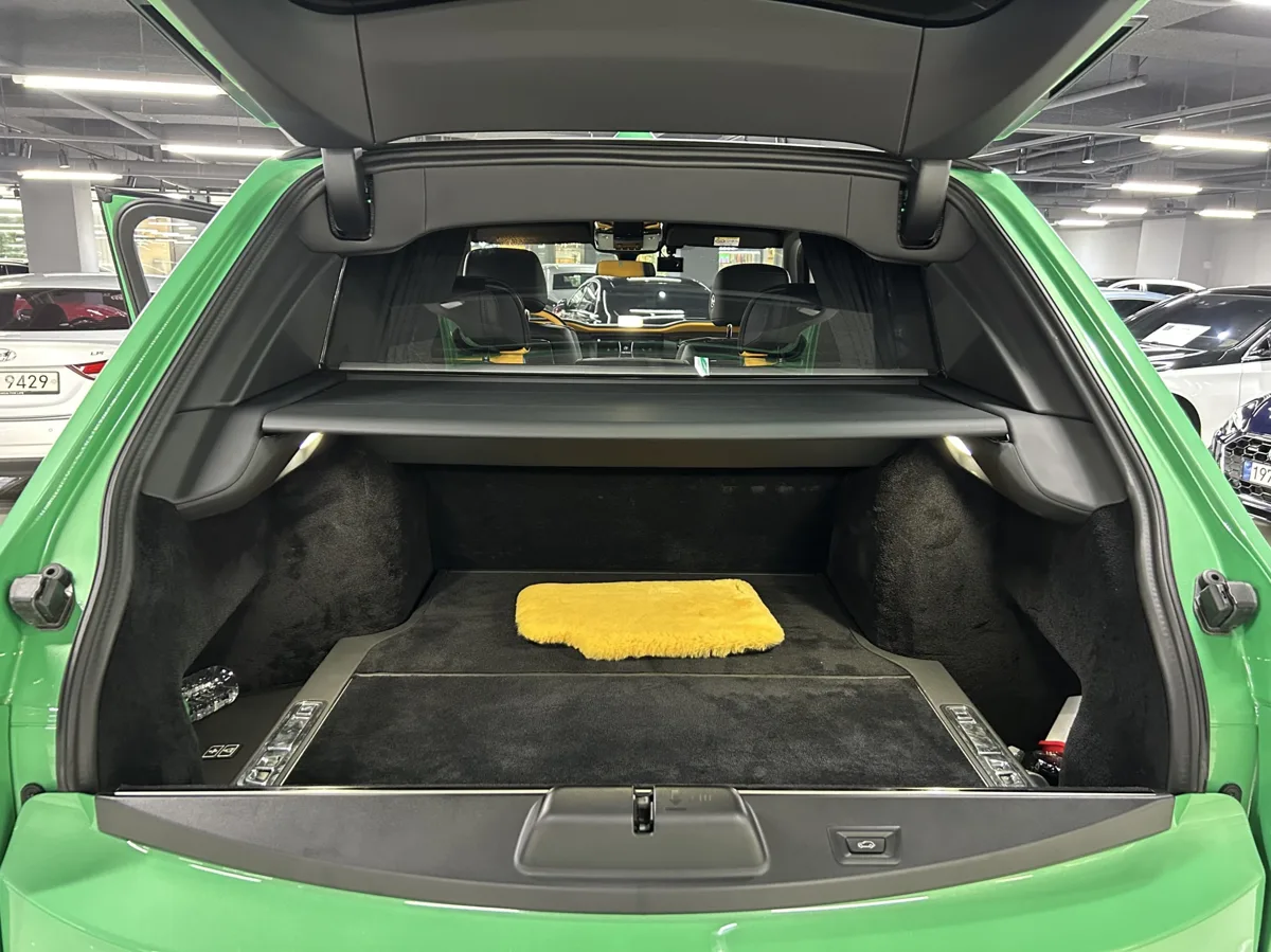 Rolls-Royce Cullinan interior detail