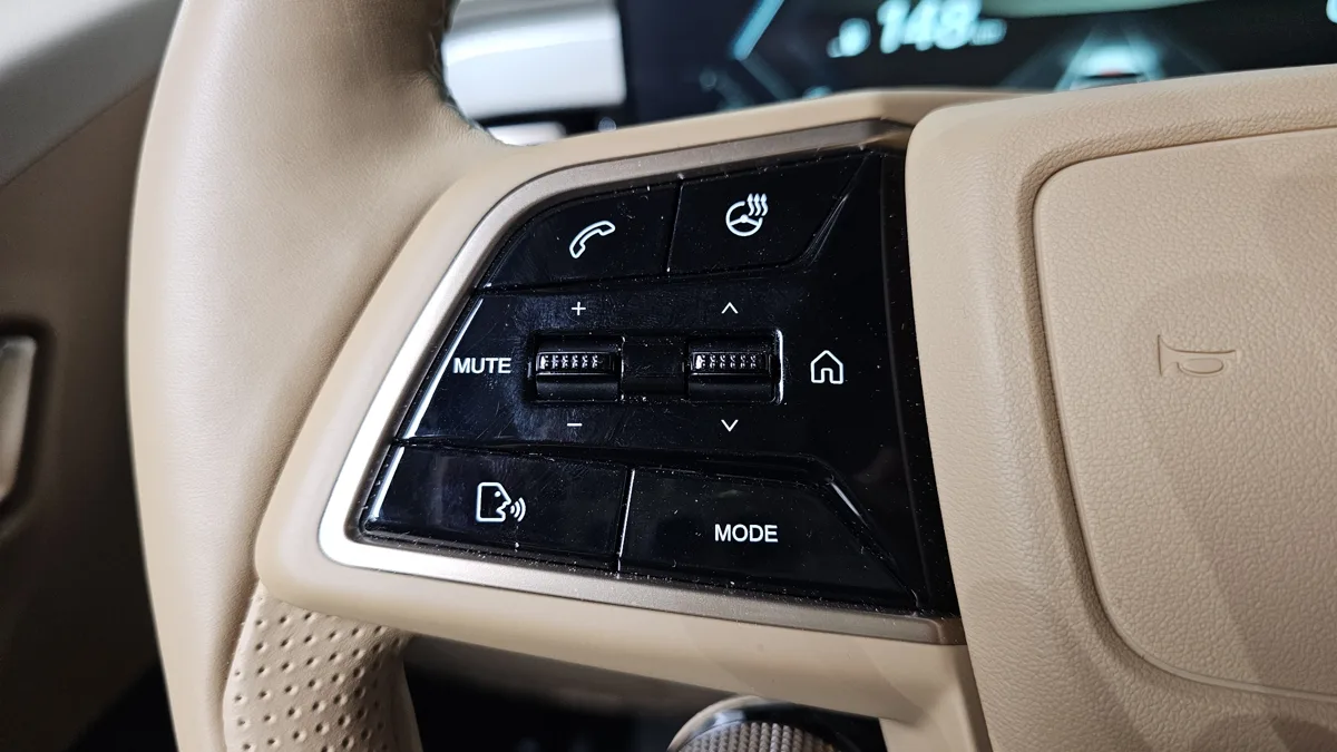 KG Mobility (SsangYong) Actyon interior detail
