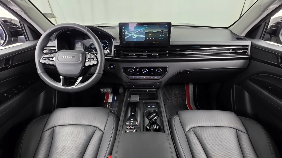 KG Mobility (SsangYong) Musso interior detail