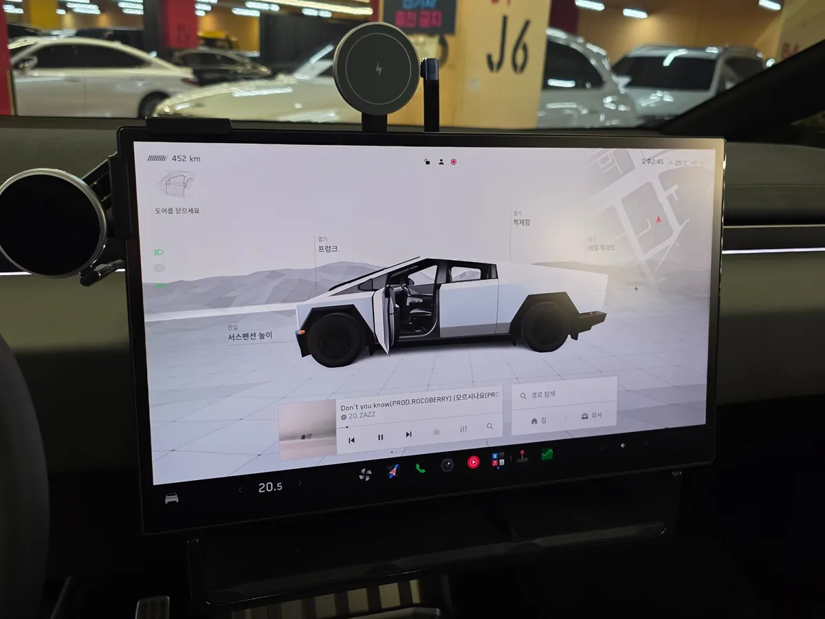 Tesla Cybertruck interior detail