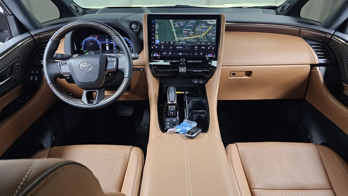 Toyota Alphard interior detail