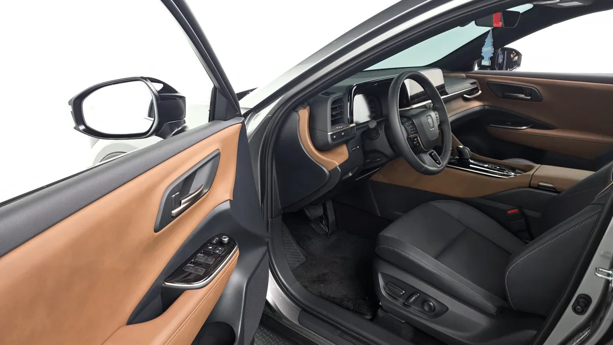 Toyota Crown interior detail
