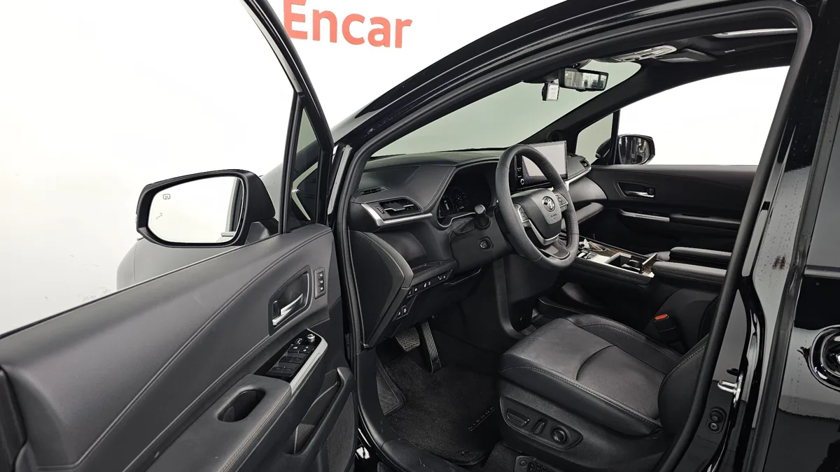 Toyota Sienna interior detail