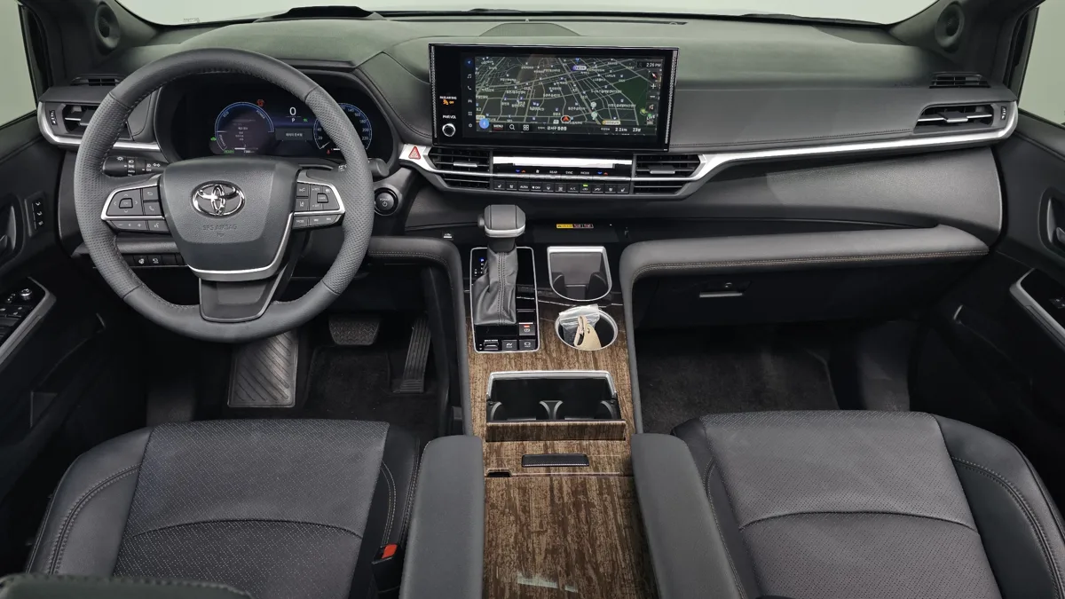 Toyota Sienna interior detail