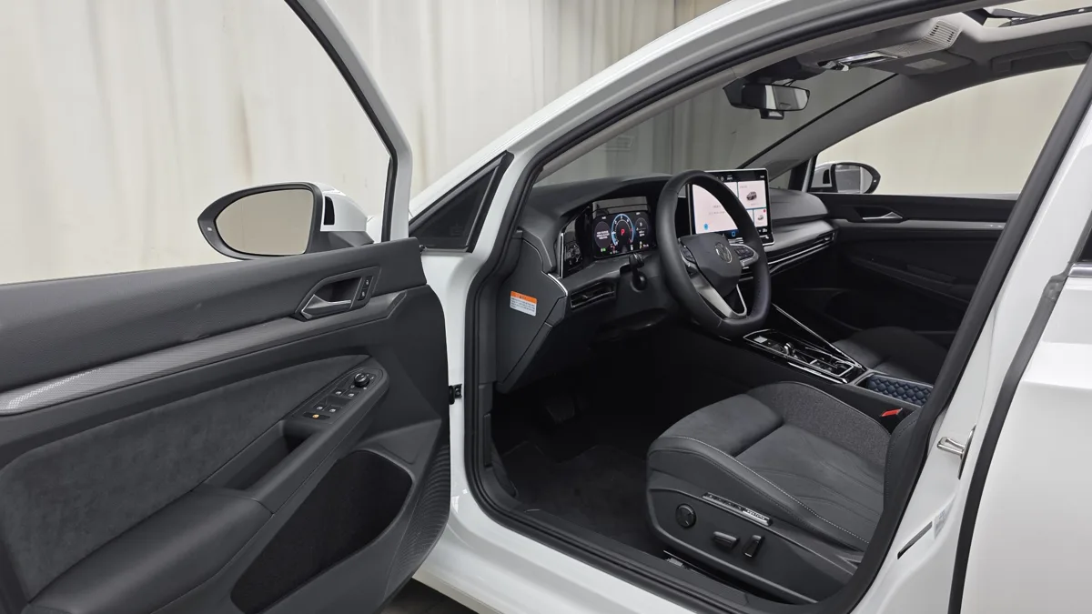Volkswagen Golf interior detail