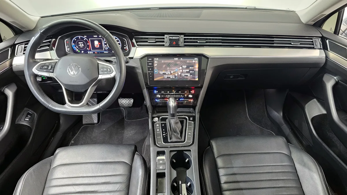 Volkswagen Passat interior detail