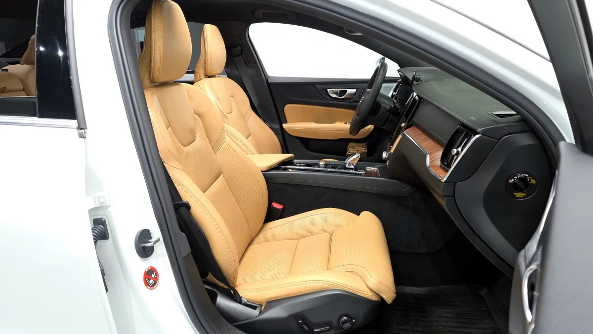 Volvo S60 interior detail