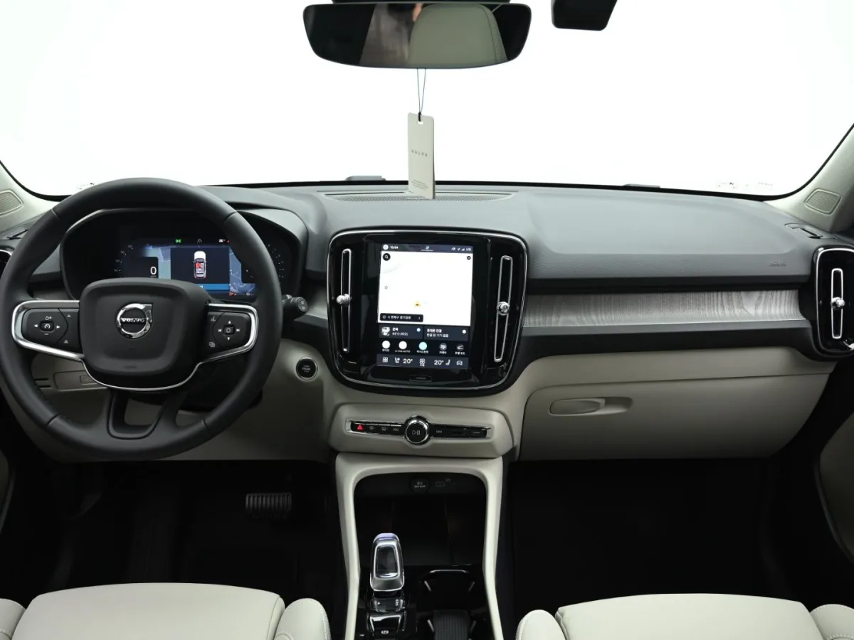 Volvo XC40 interior detail