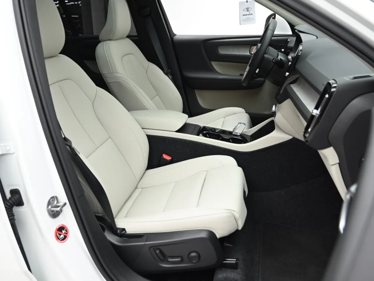 Volvo XC40 interior detail