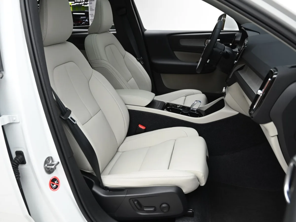 Volvo XC40 interior detail