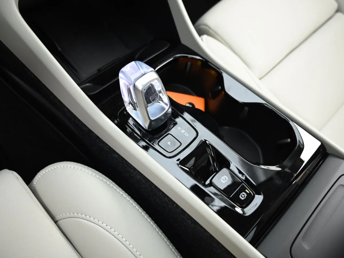 Volvo XC40 interior detail