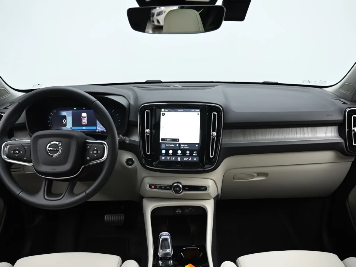 Volvo XC40 interior detail