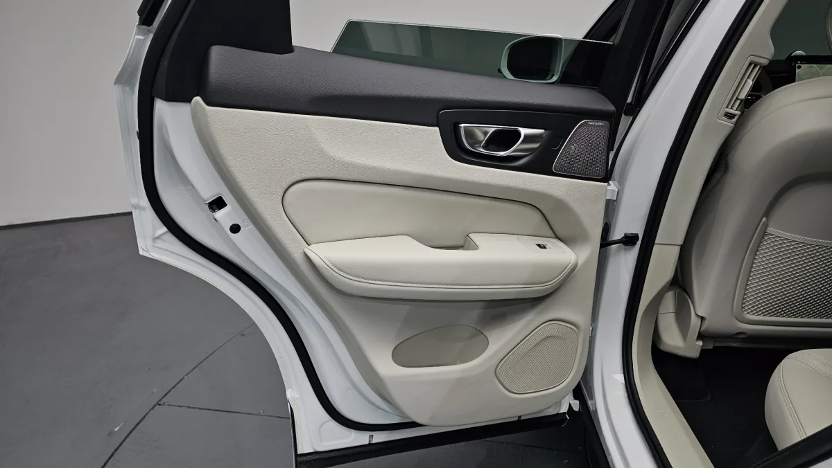 Volvo XC60 interior detail