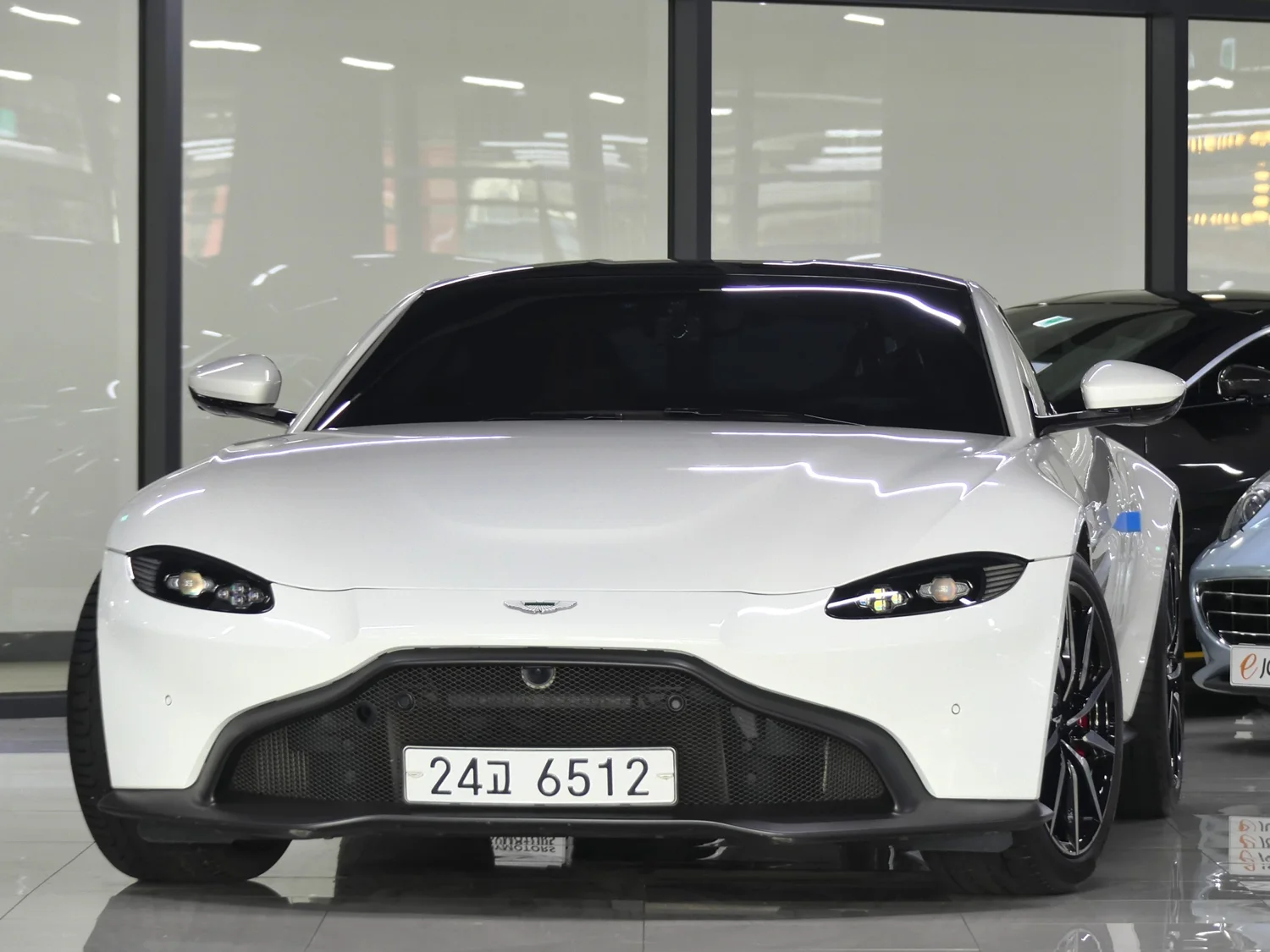 Aston Martin Vantage