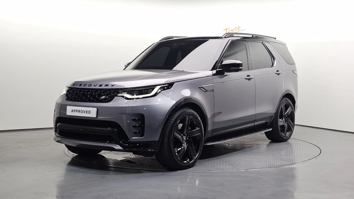 Land Rover Discovery sourced from Korea by AJ Trading