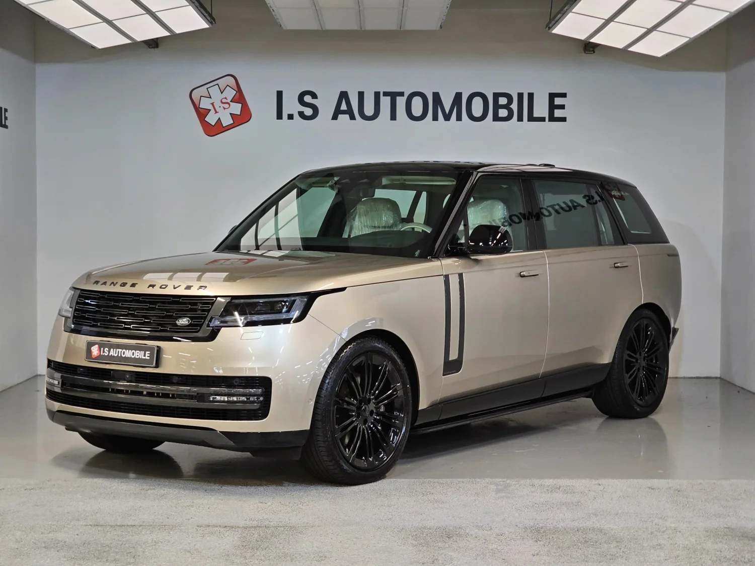 Land Rover Range Rover sourced from Korea by AJ Trading