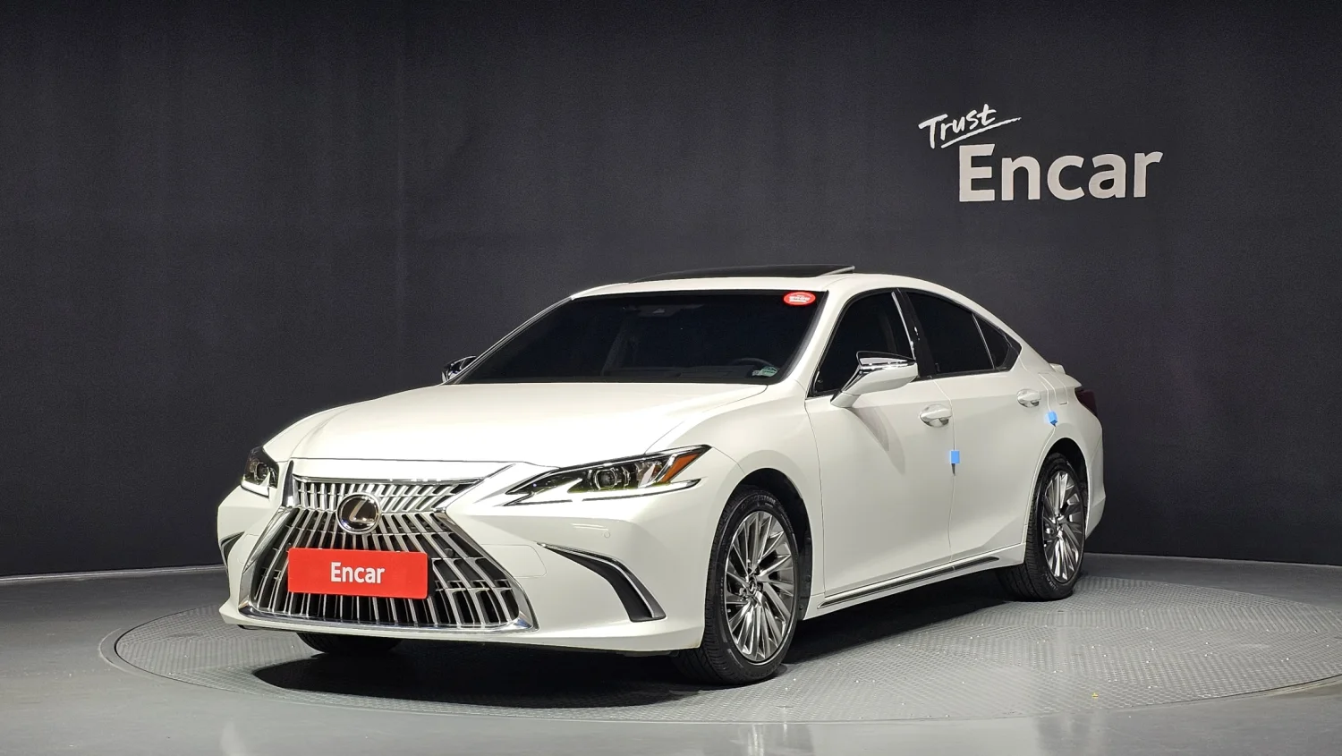 Lexus ES sourced from Korea by AJ Trading