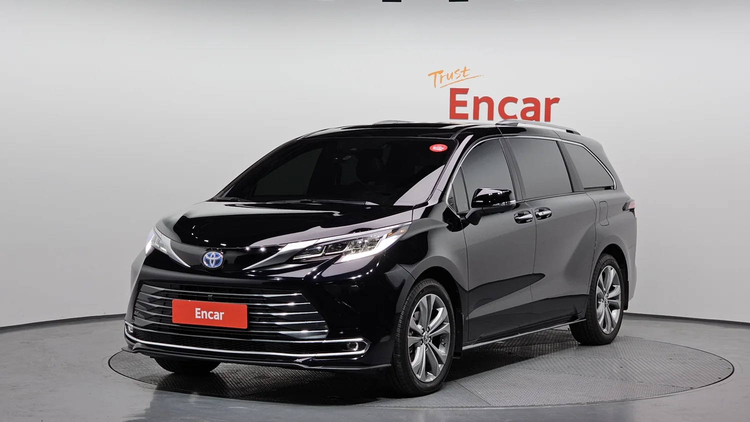 Toyota Sienna sourced from Korea by AJ Trading